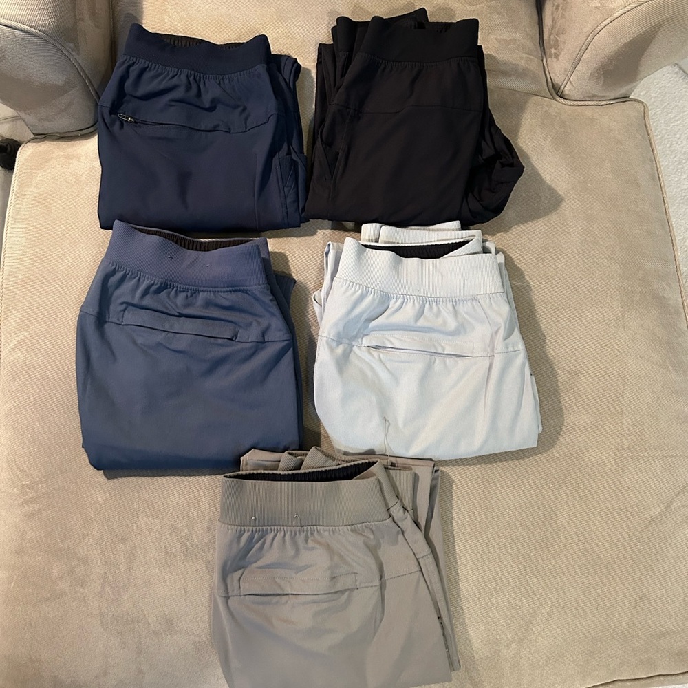 Lululemon Men’s Warpstreme joggers